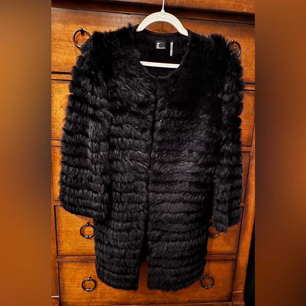 Elegant Black Rabbit Fur Coat